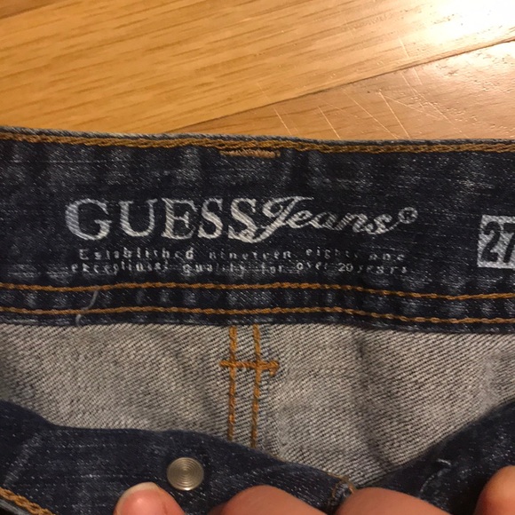 Guess jean shorts - Picture 2 of 2